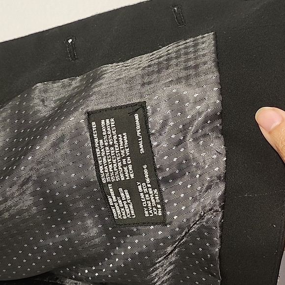 Black vest with gray back modern fit - Picture 7 of 8